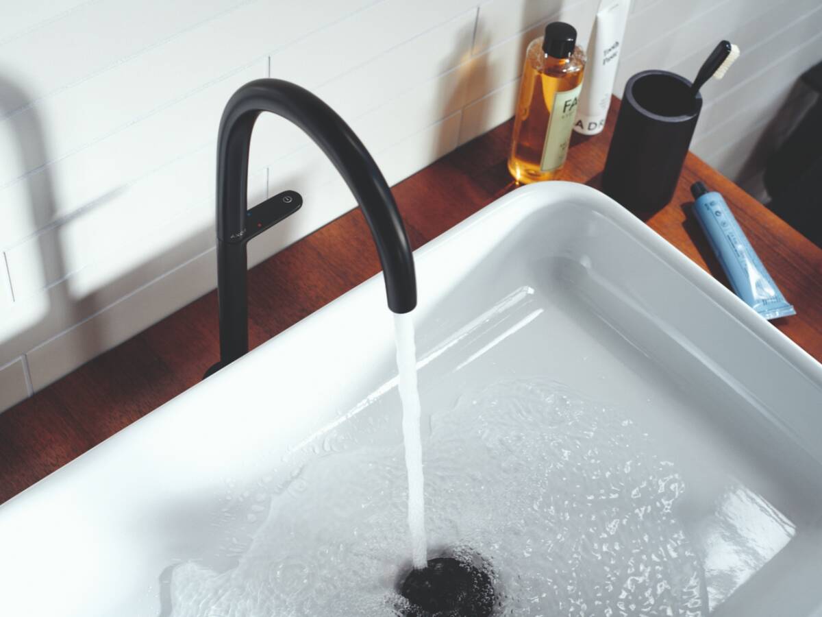 AXOR Waschtischmischer mit seitlichem Hebelgriff.