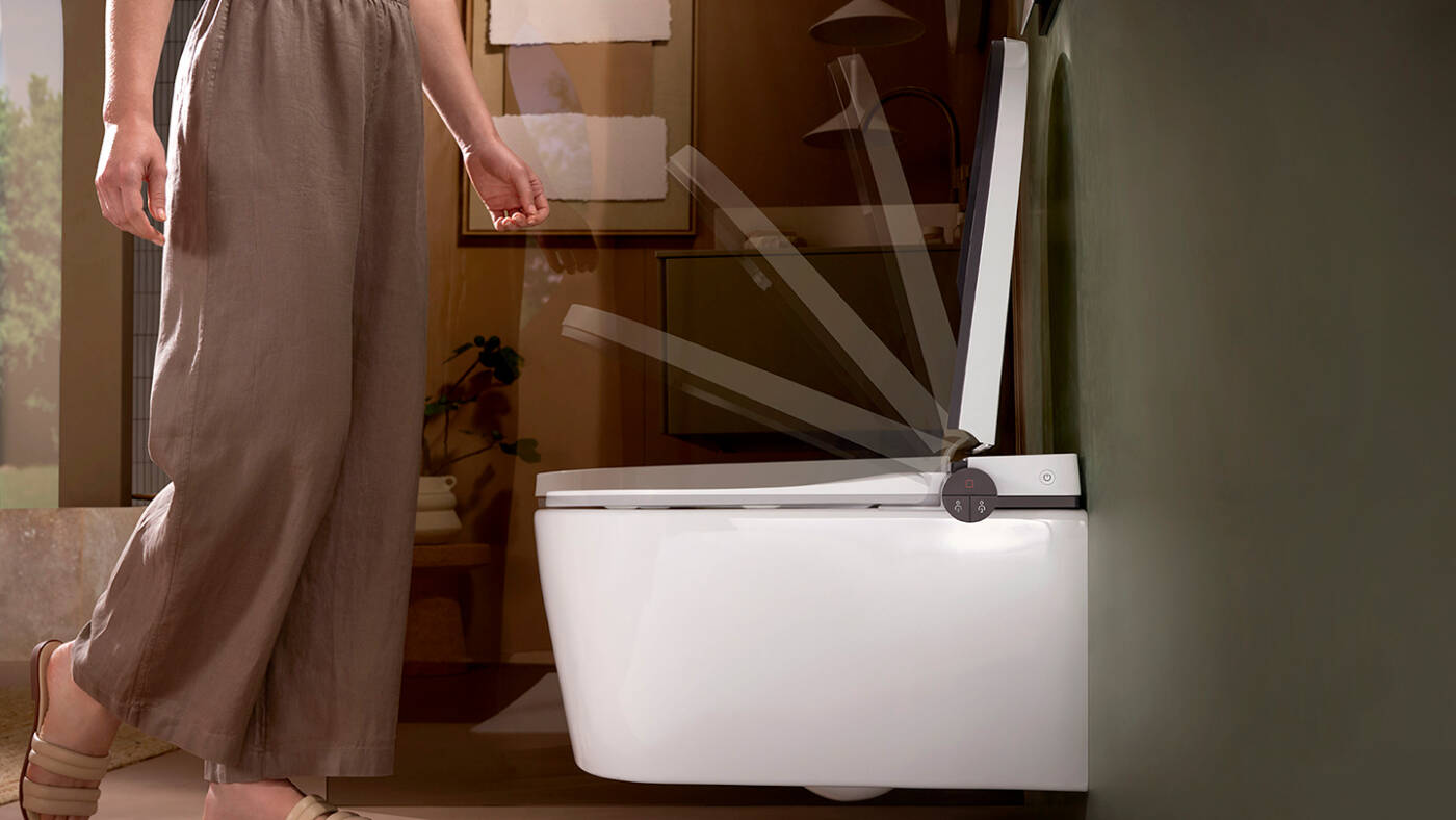 Benutzererkennung öffnet den WC-Deckel.