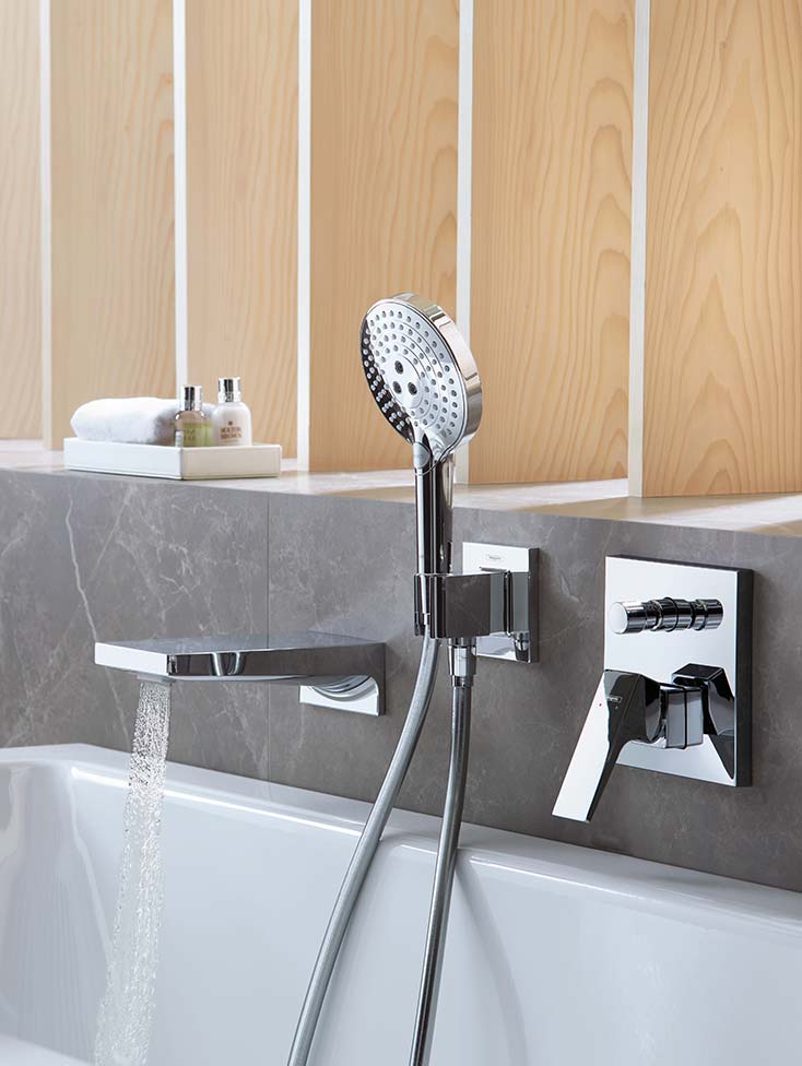 Rooney Square Low Pressure Bathroom Bath Shower Mixer Tap Inc Hand Shower 