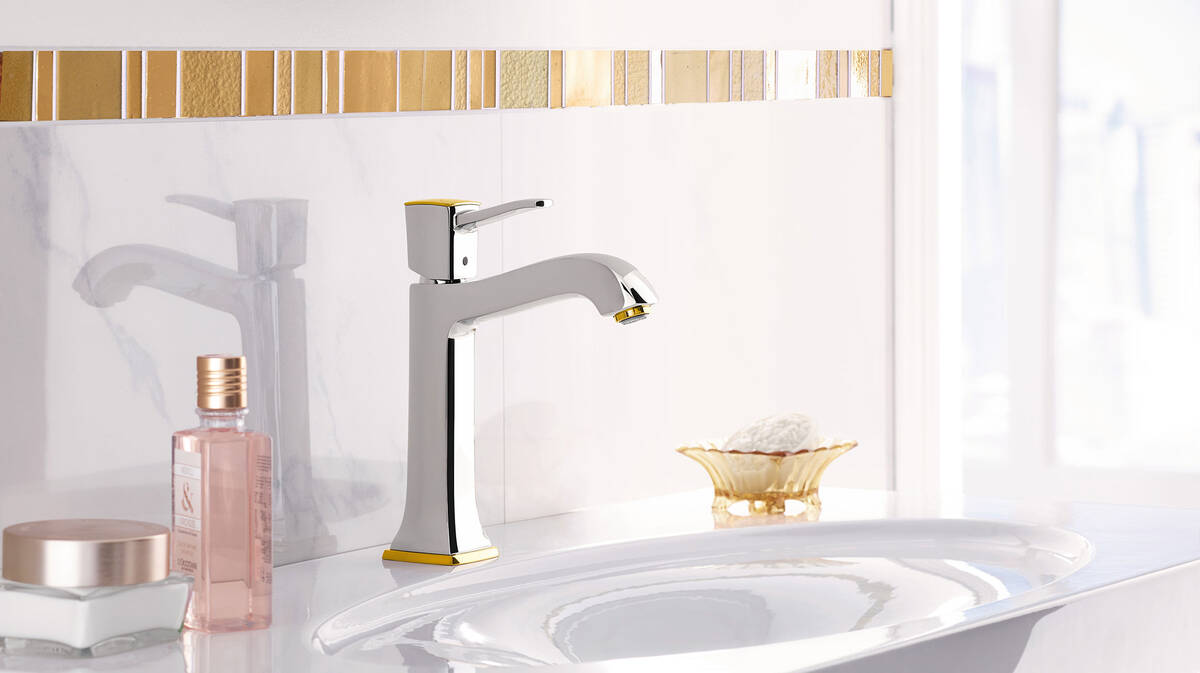 Sumerain Widespread Led Waterfall Bathroom Sink Faucet Reviews