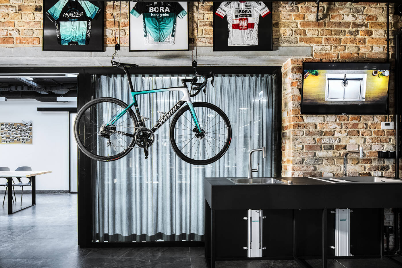 Showroom hansgrohe i AXOR w  Warszawie