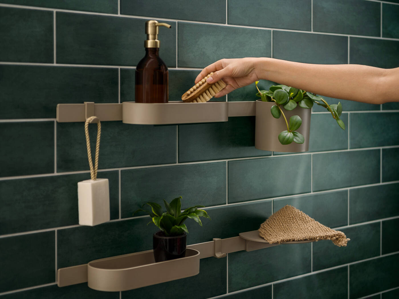 hansgrohe Planet Edition WallStoris monteret på væg.