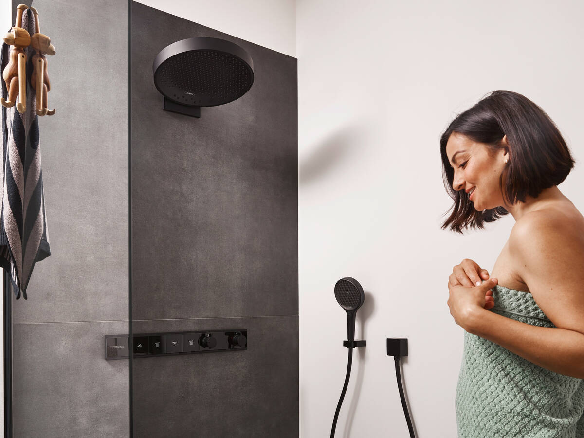 Finoris faucets match perfectly with Rainfinity showers.
