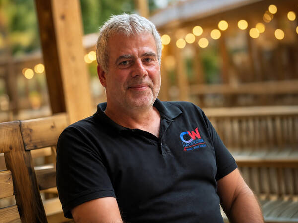 Portraitfoto von Christoph Winkler.