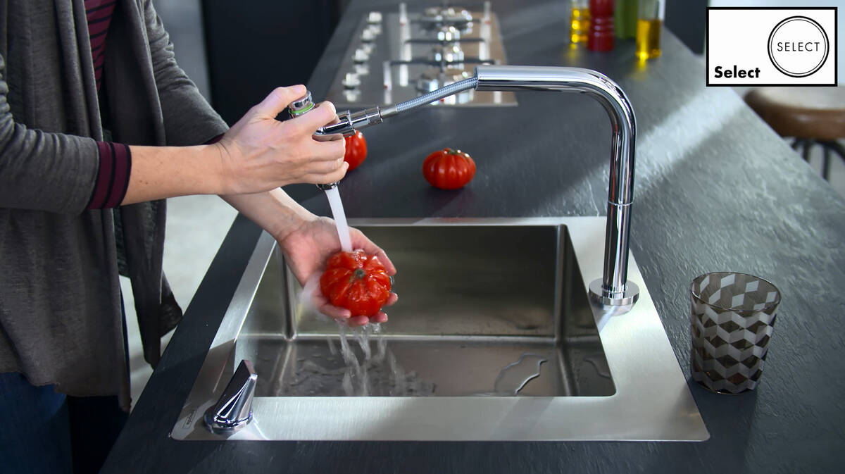 Revolutionary control unit for working in the kitchen.