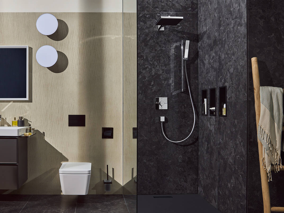 通过暗装龙头控制汉斯格雅淋浴系统。