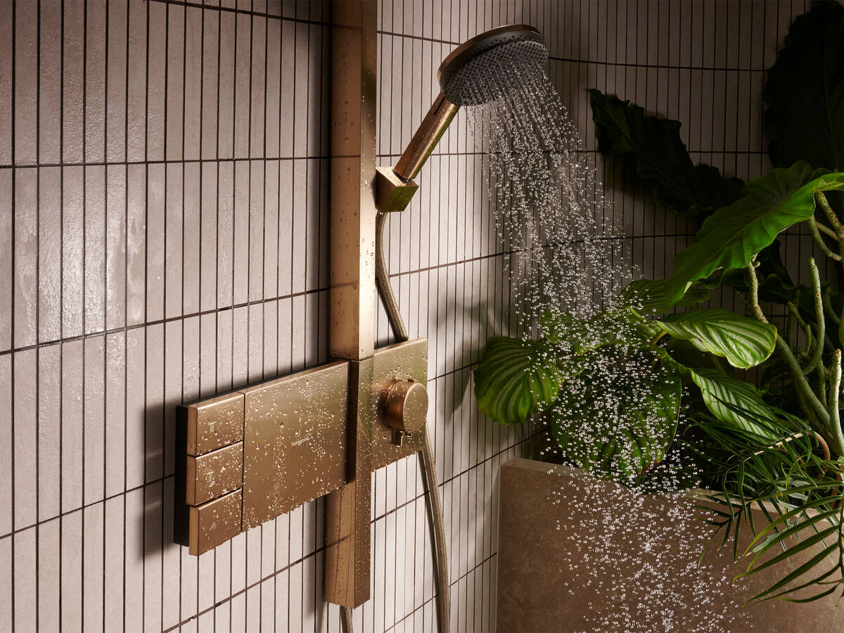 hansgrohe Raindance Alive Showerpipe in Brushed Bronze.
