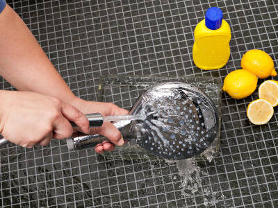 Raccomandazioni hansgrohe per la pulizia.