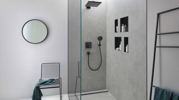 hansgrohe bathroom furnishings in the Matt Black FinishPlus colour.