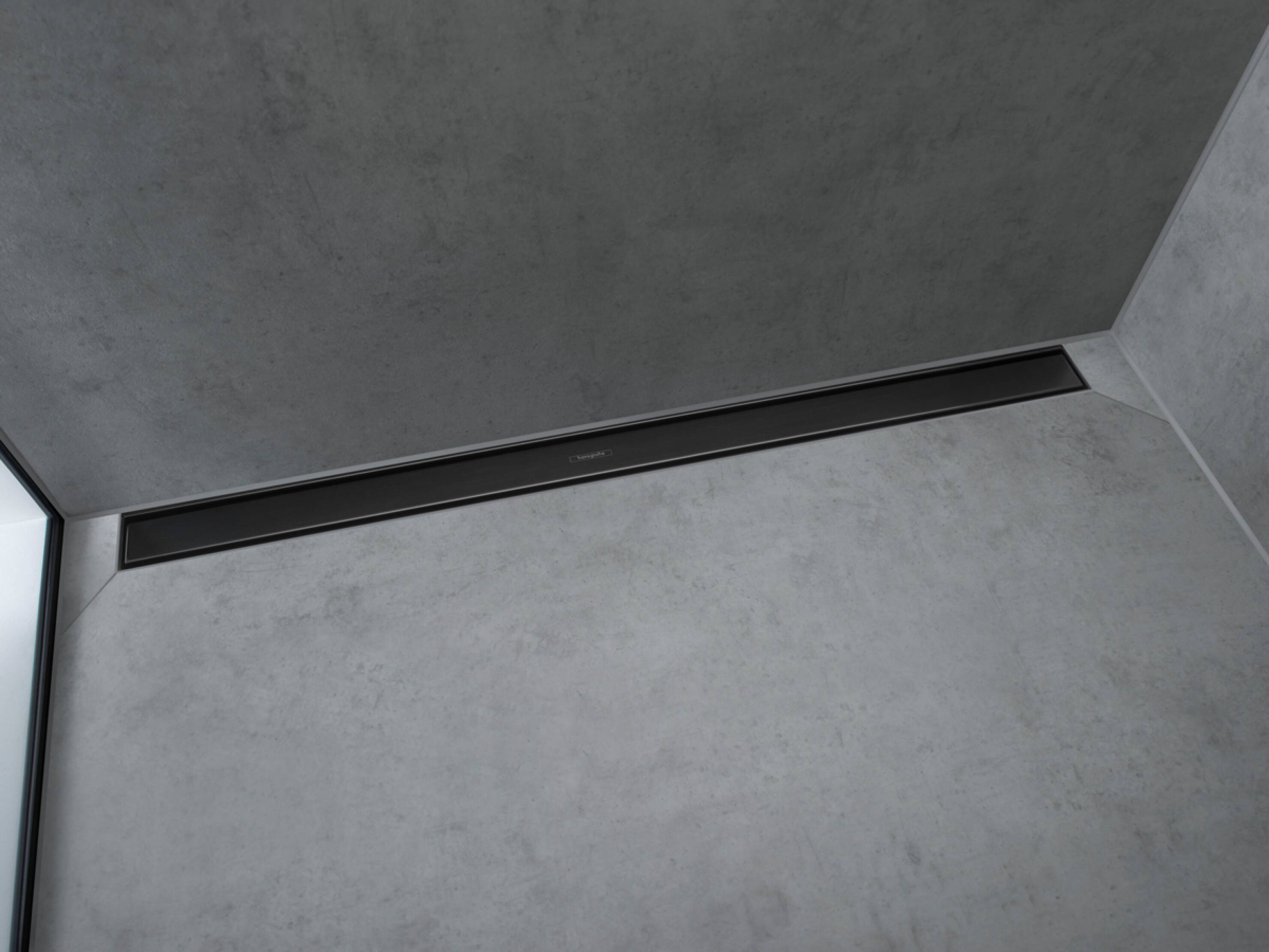 RainDrain Match Plus with design cover in Matte Black. 