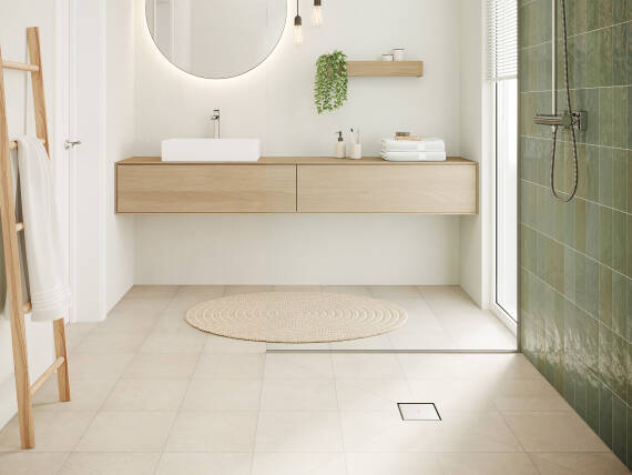 RainDrain Point in der modernen begehbaren Dusche.