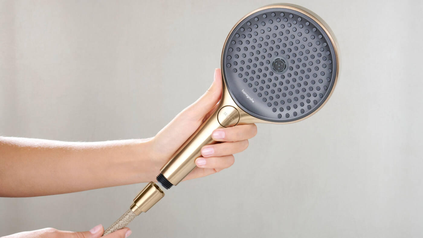 The shower hose fits all conventional hand showers.