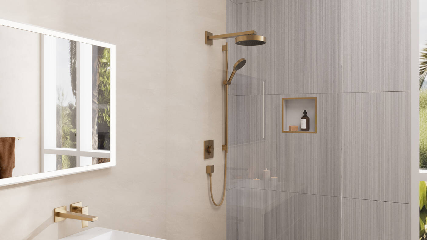 hansgrohe Badezimmer mit bronzefarbenen Produkten.