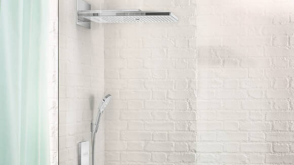 Helles Badezimmer in erfrischendem Weiß und Türkis | hansgrohe CH