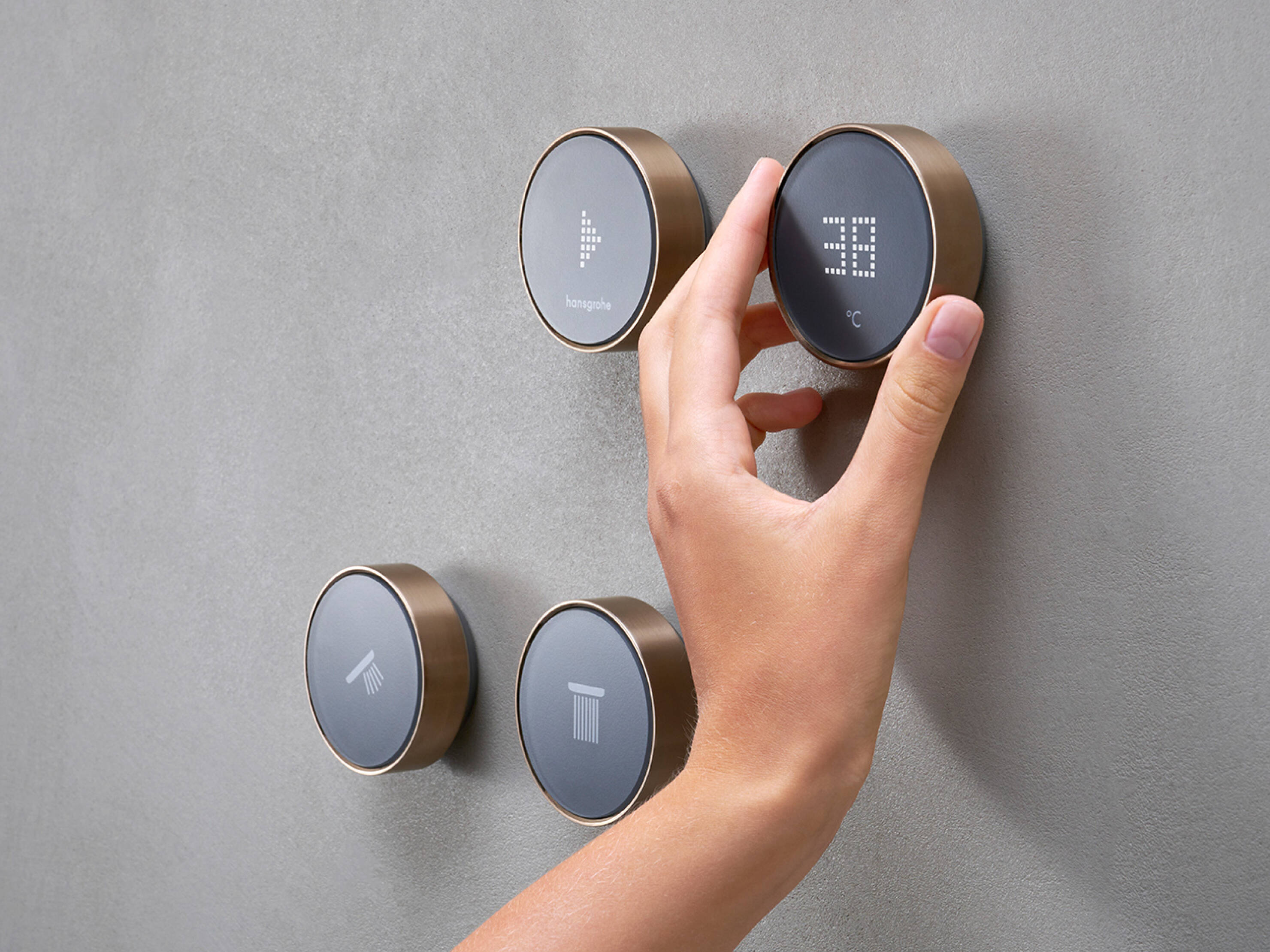 Bedienelemente RainButton sind frei in der Dusche platzierbar. Bedienelemente RainButton sind frei in der Dusche platzierbar.