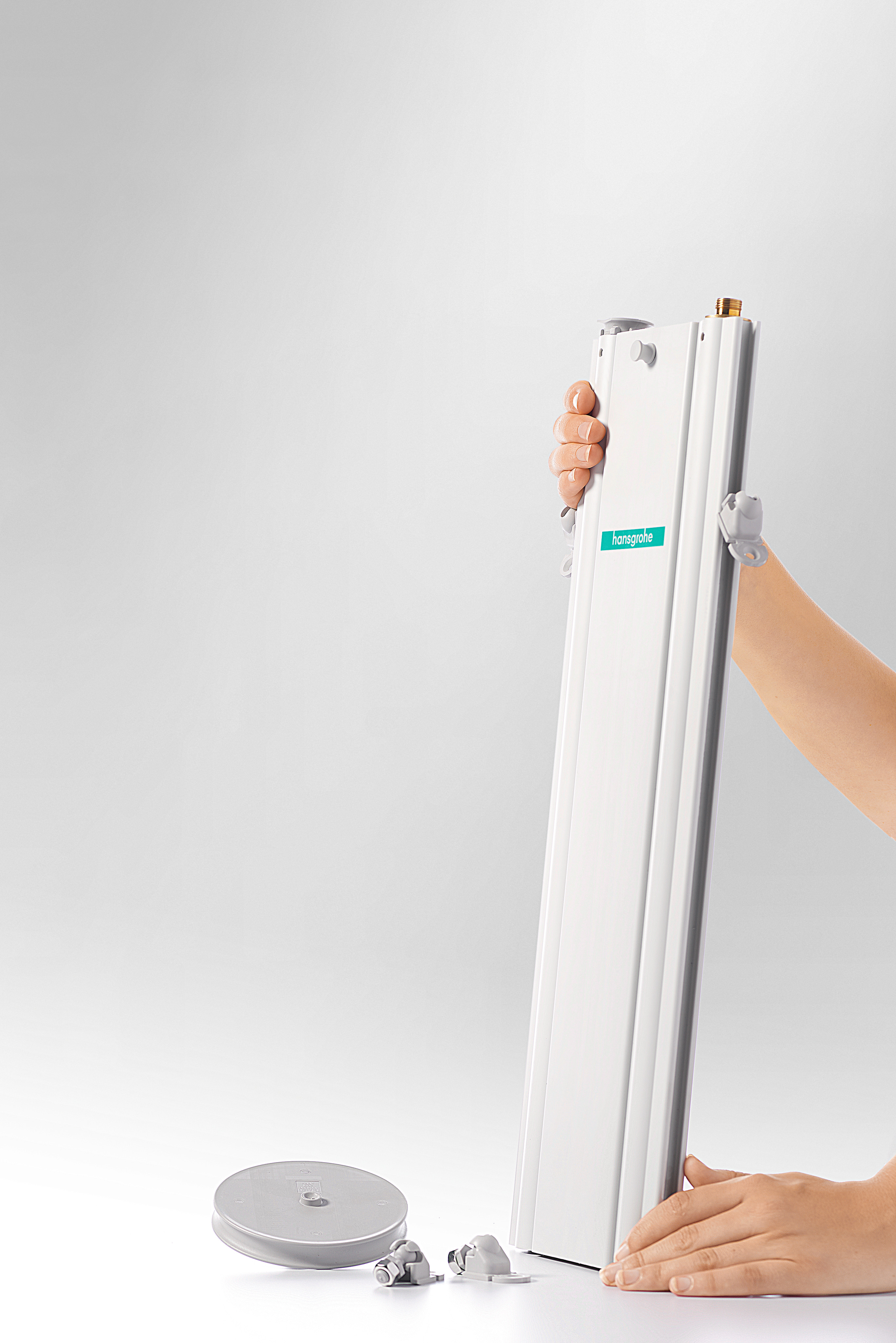 Hansgrohe SBox Makes It Easier To Work With The Pull out Spray