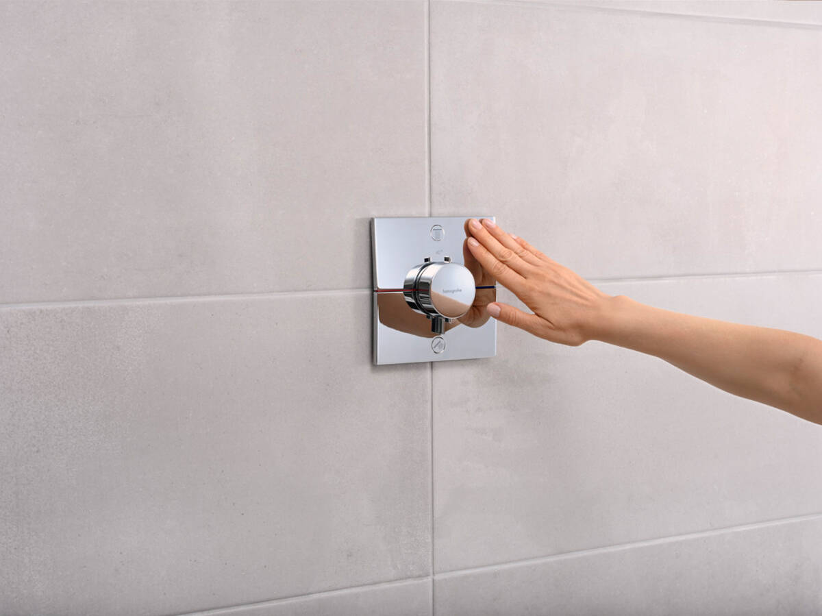 汉斯格雅新品：用于浴室的预制品套件。