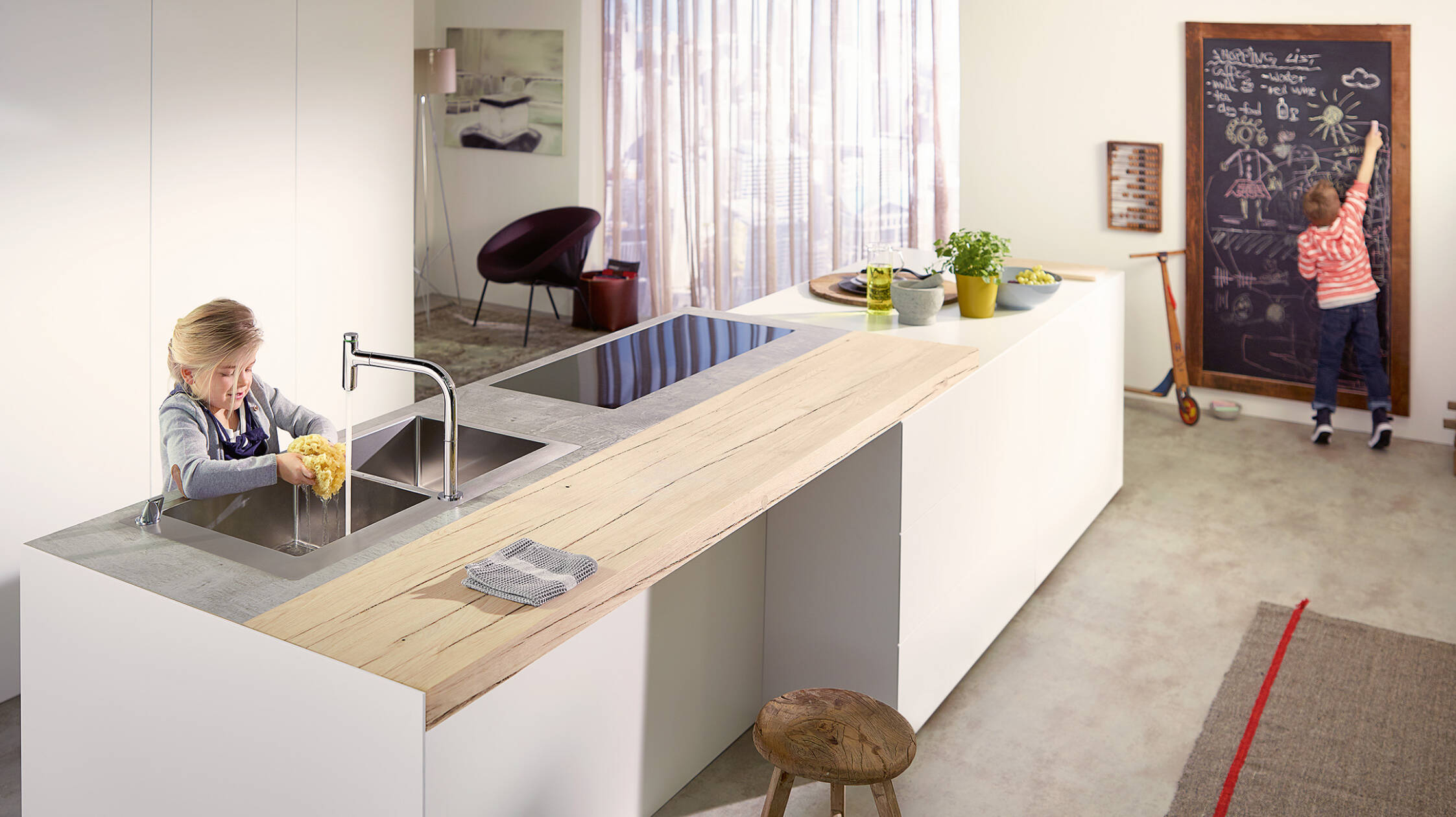 Cuisine ouverte avec îlot.