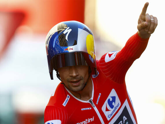 Primož Roglič wins Vuelta a España 2024.