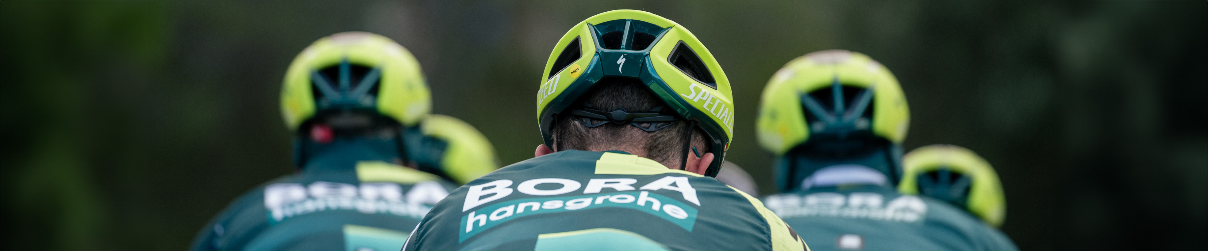 Tài trợ thể thao từ thương hiệu hansgrohe.