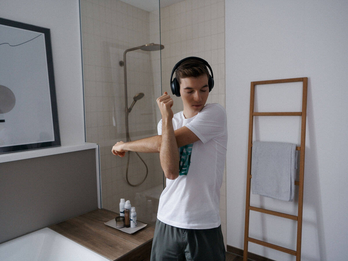 EAT.RACE.<br>SHOWER.REPEAT.