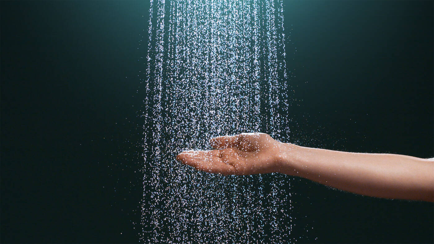 Strumień Rain. Silny strumień wody o wspaniałej objętości z pryszniców.