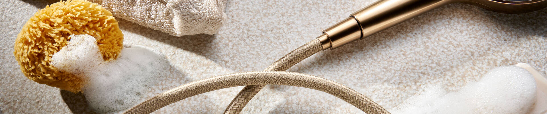 hansgrohe shower hoses that match the colour of your hand shower.