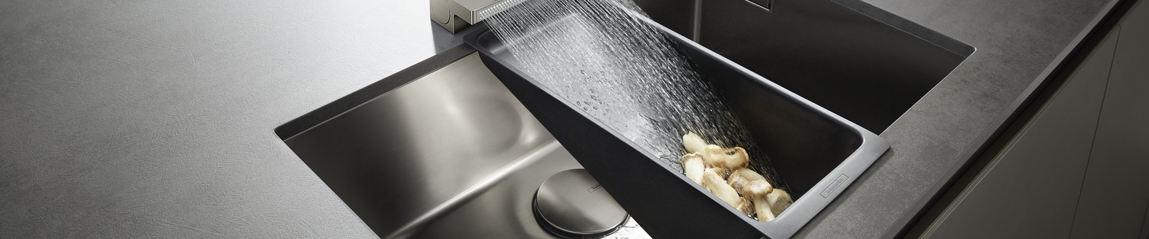 Kitchen accessories: multifunctional strainer from hansgrohe.