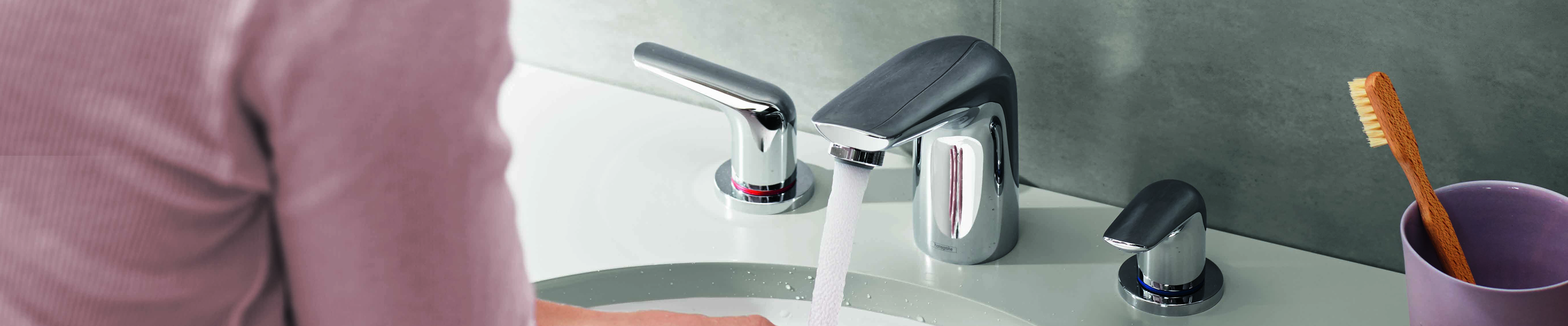 Focus N Bathroom Faucets With Living Design   Stage Novus 3 Hole Bathroom Mixer Ambiance 3840x800 