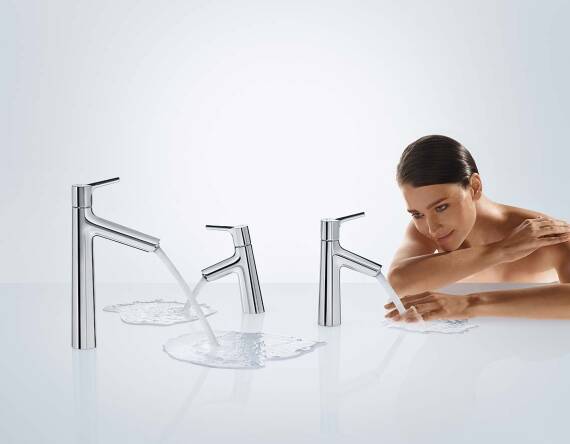 The hansgrohe ComfortZone in three different variants. The hansgrohe ComfortZone in three different variants.