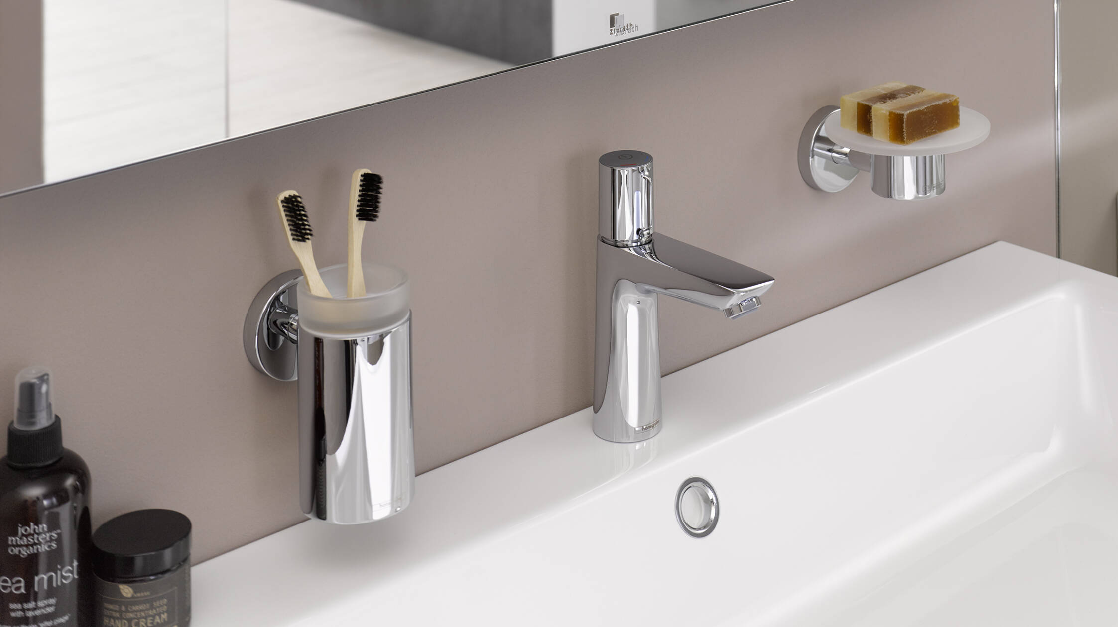 Tap with a clear use of forms at the elegant wash basin.