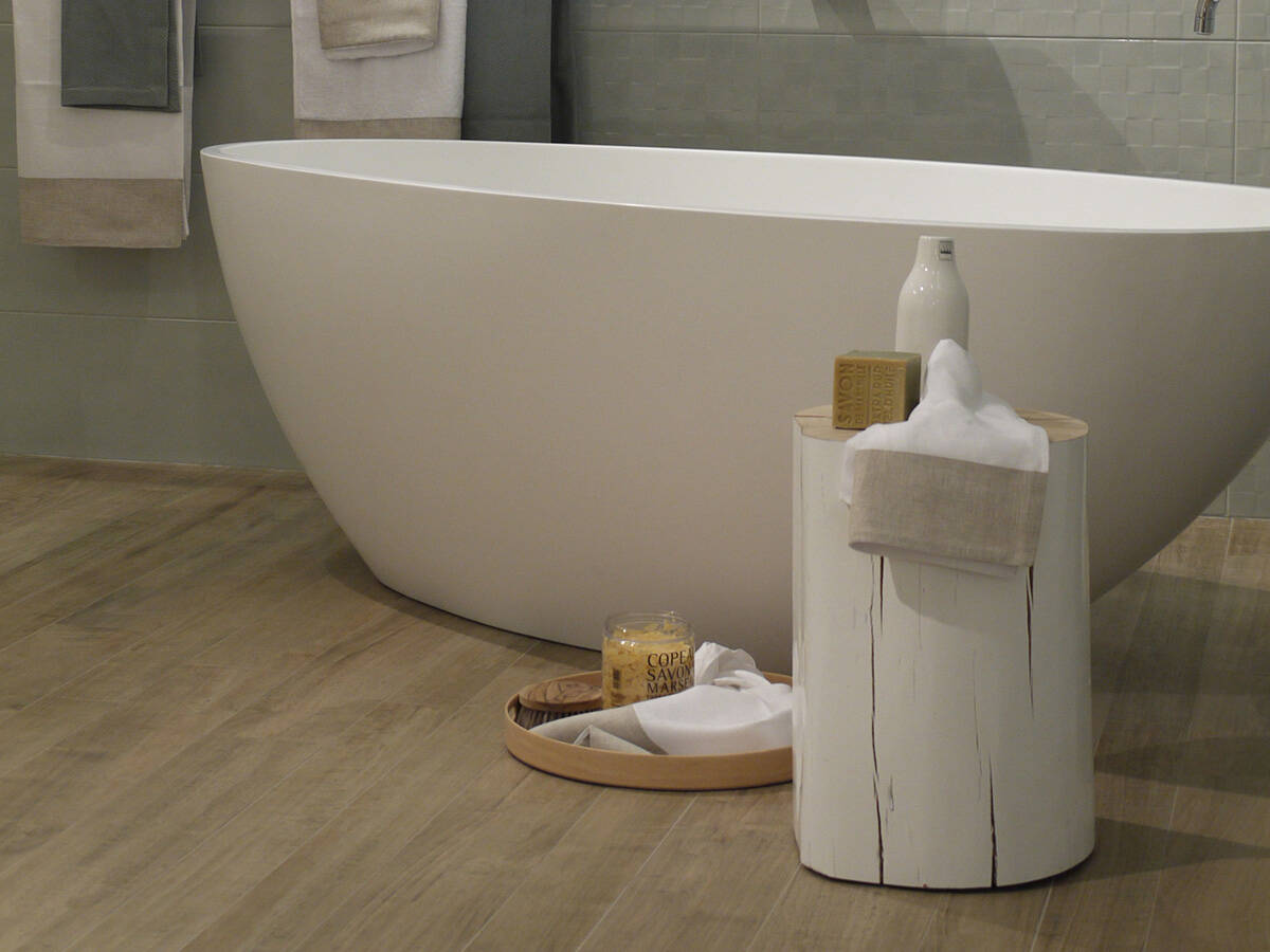 What Are the Latest Trends in Shower Products, Accessories?