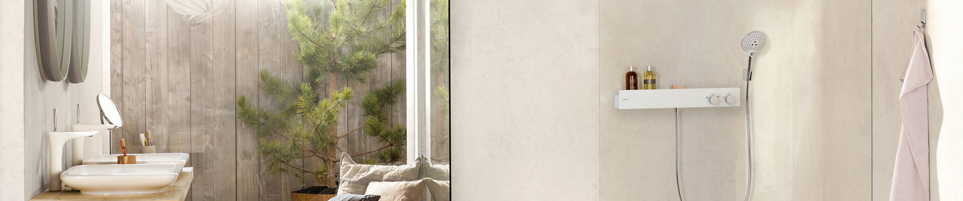 Bathroom Trend: large, floor-level shower and clear design. Bathroom Trend: large, floor-level shower and clear design.