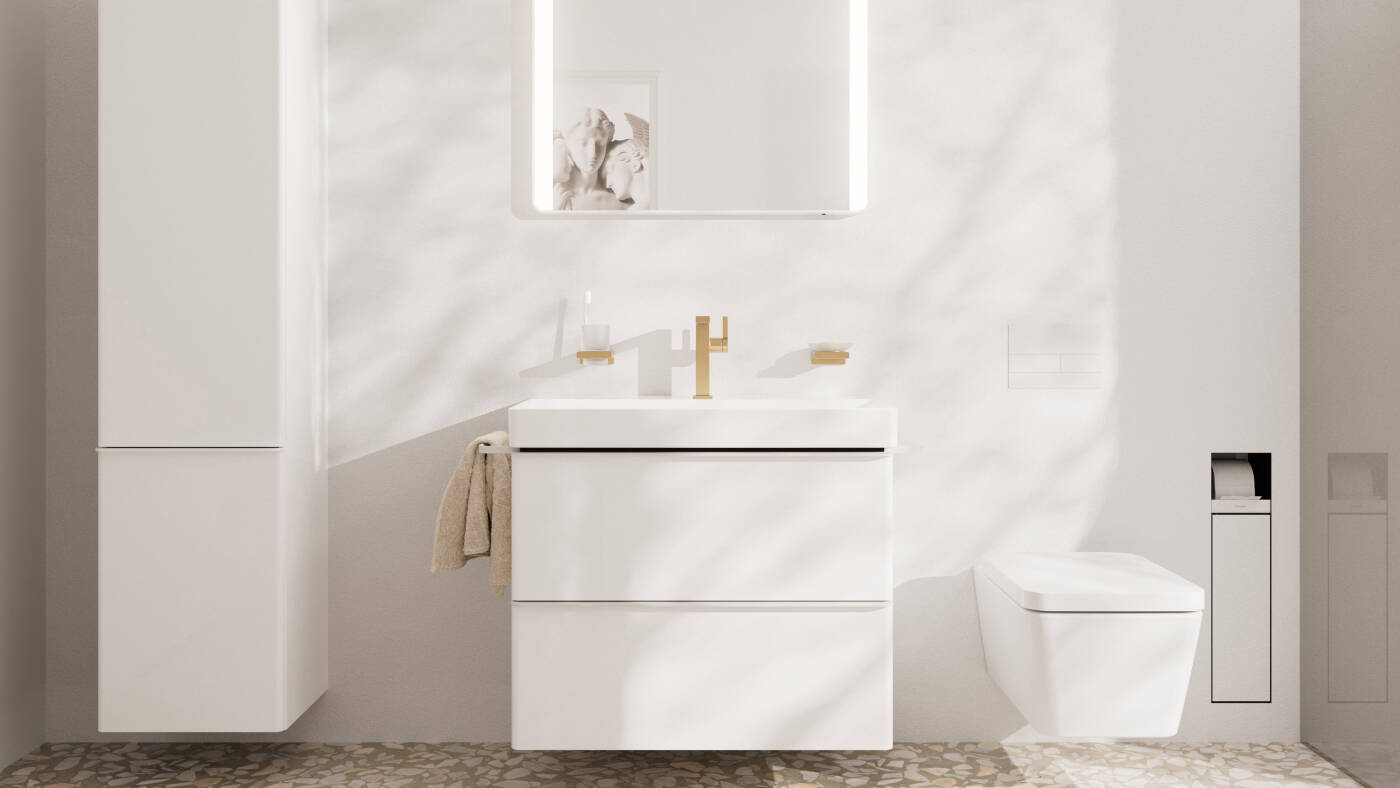 Xarita Lite Q mirror with matching hansgrohe bathroom furniture.