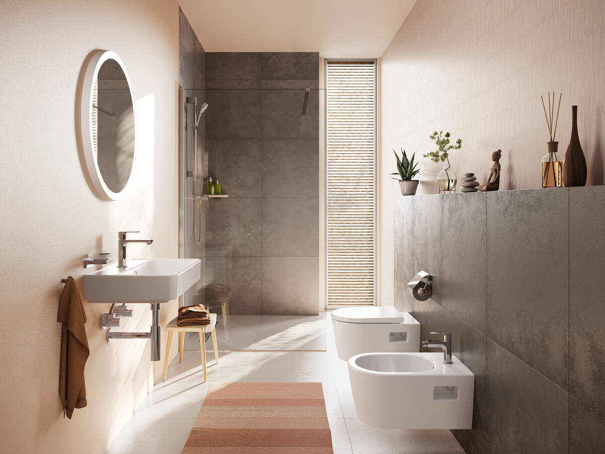 Elegancka łazienka z jasną atmosferą.