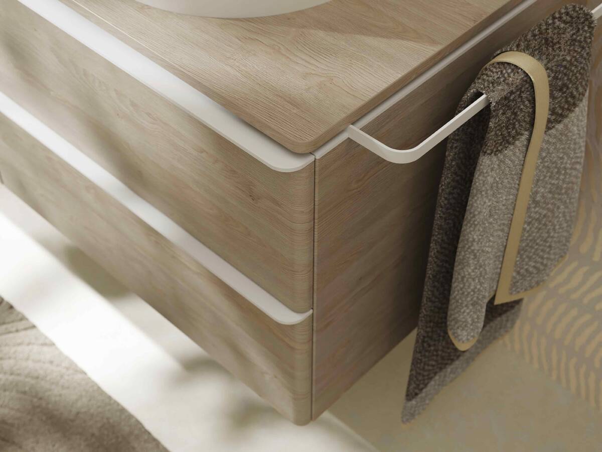 Meuble de salle de bain Xelu Q avec porte-serviettes.