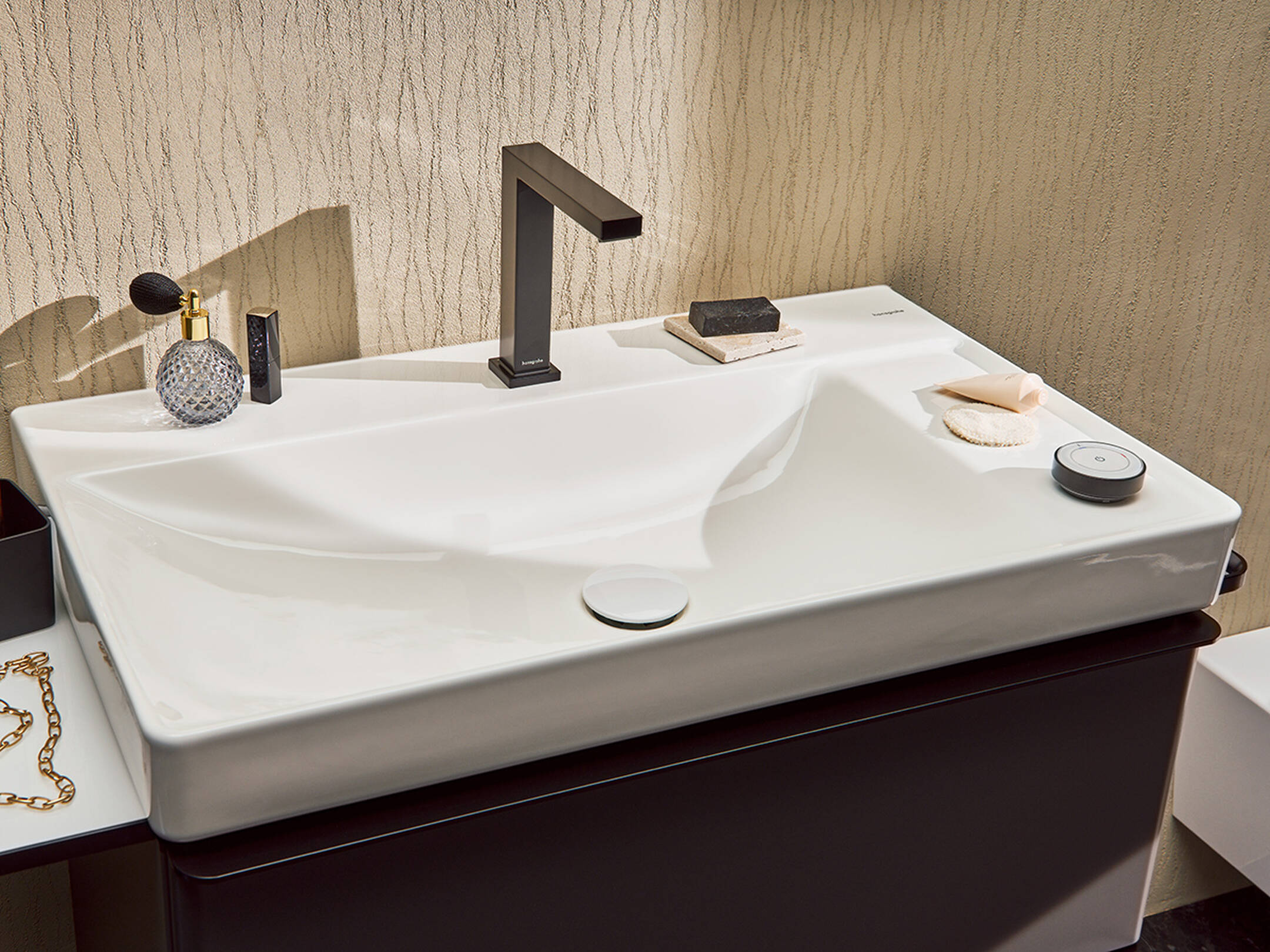 Erotik porno janrining nomi nima?