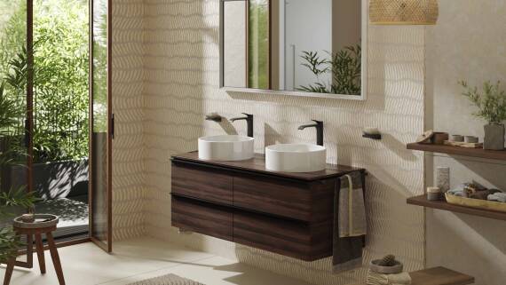 Xuniva S Ausatzwaschbecken und Vivenis Armaturen passen optimal.