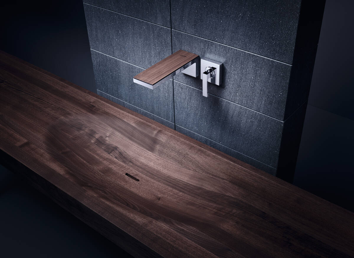 product.closeup.image.alt