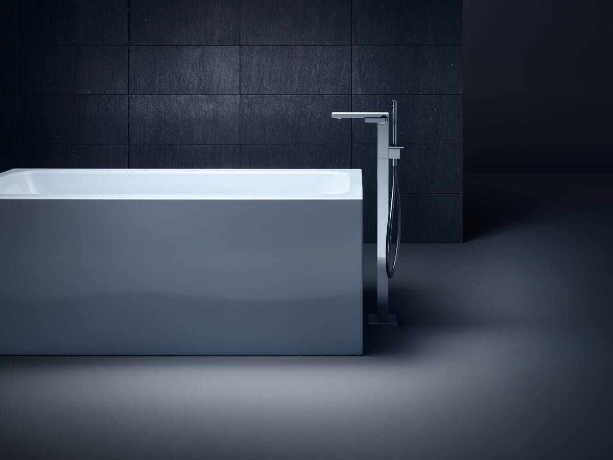 Close-Up: Single lever bath mixer floor-standing without plate 1