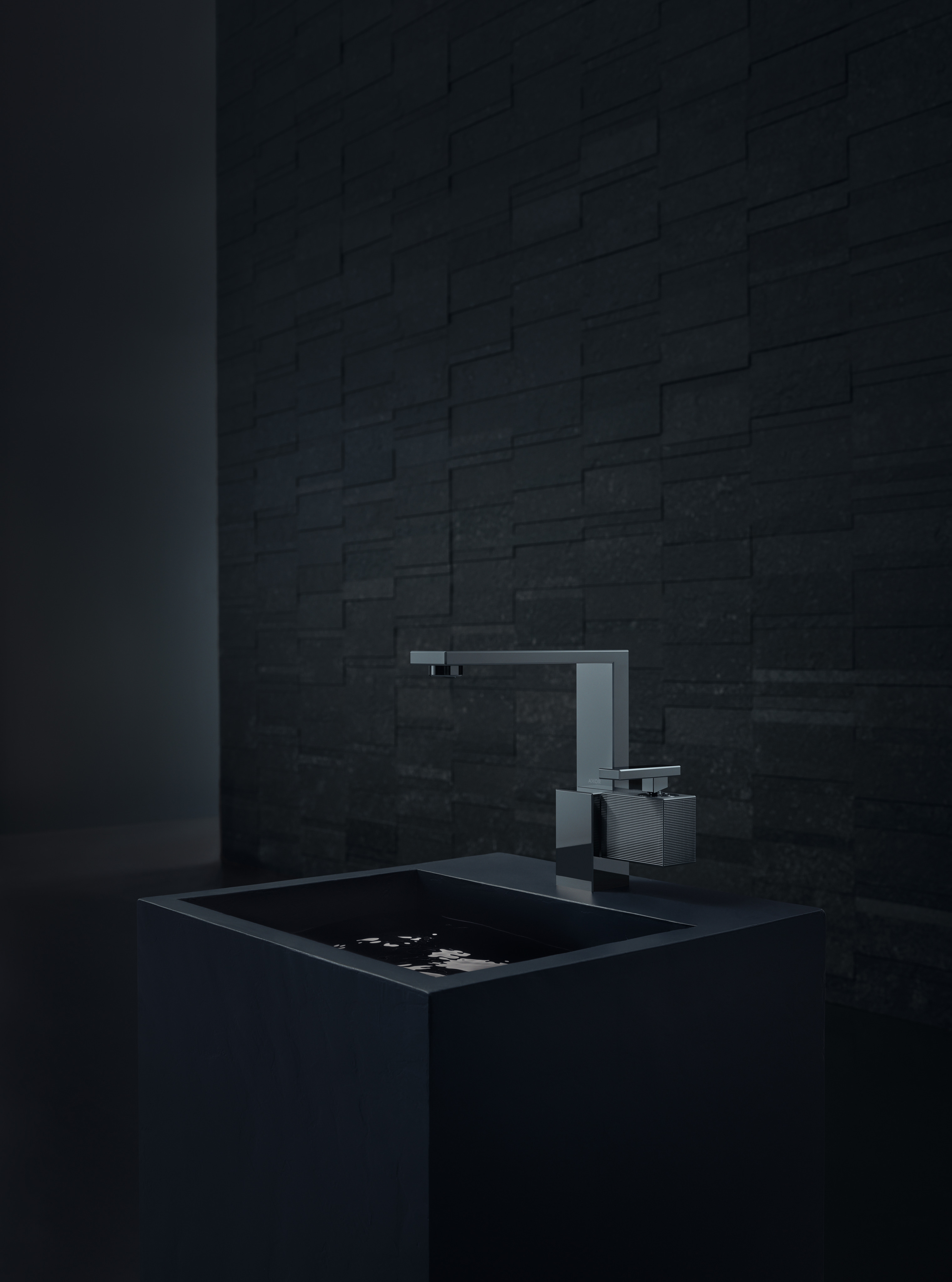 product.closeup.image.alt