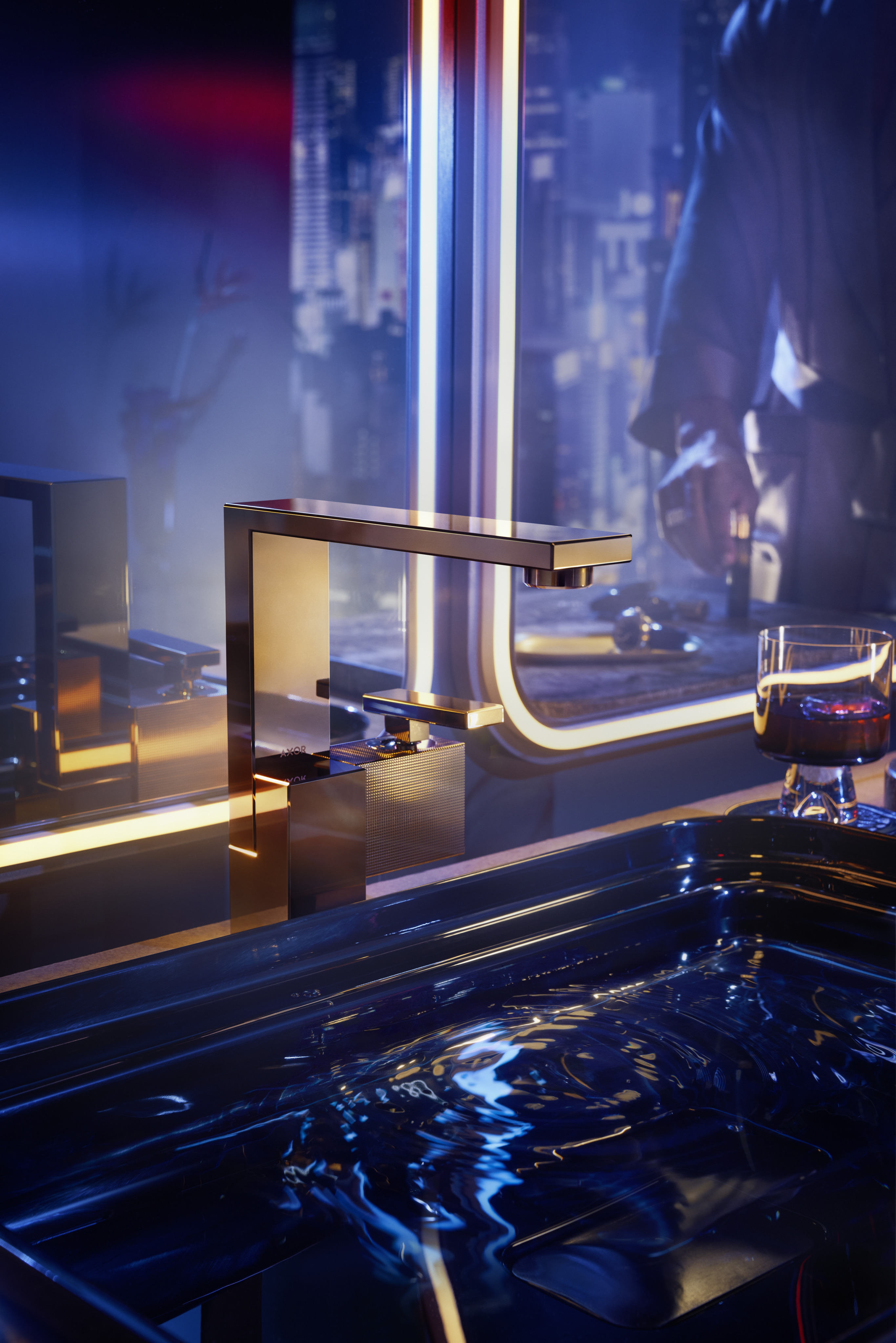 product.closeup.image.alt