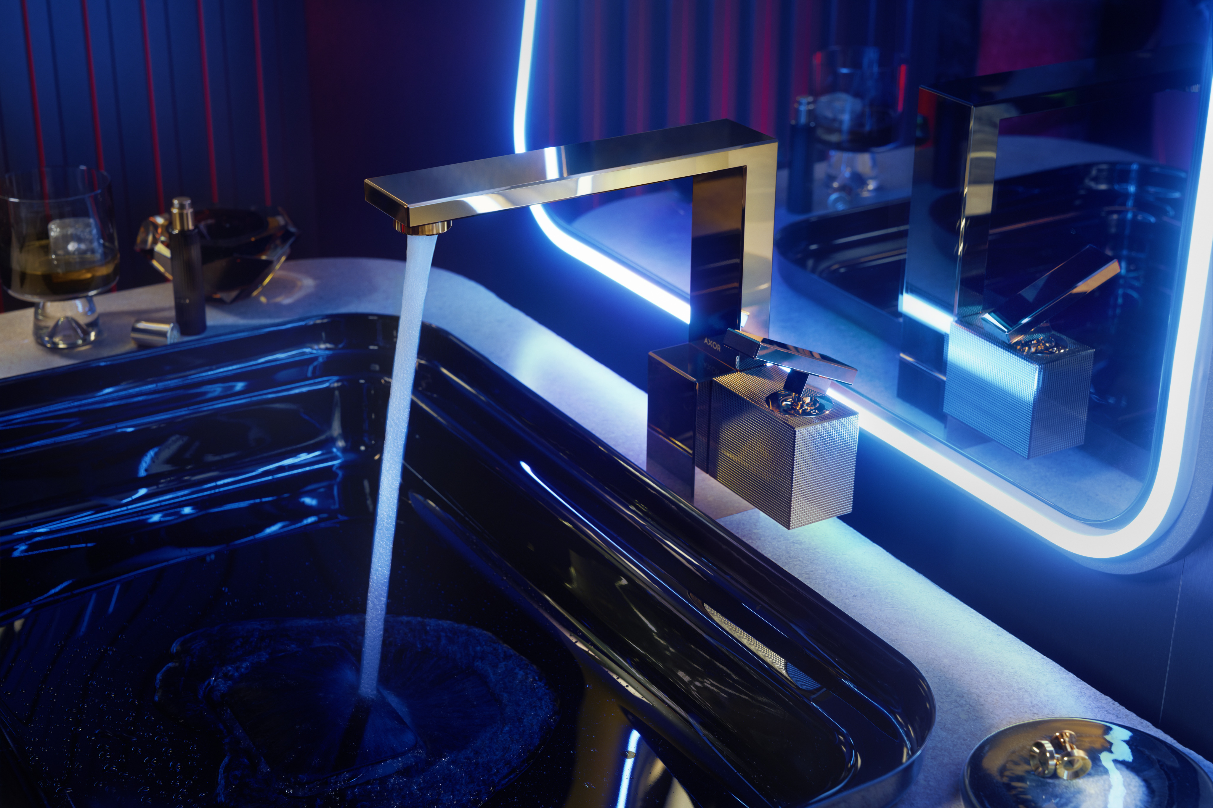 product.closeup.image.alt