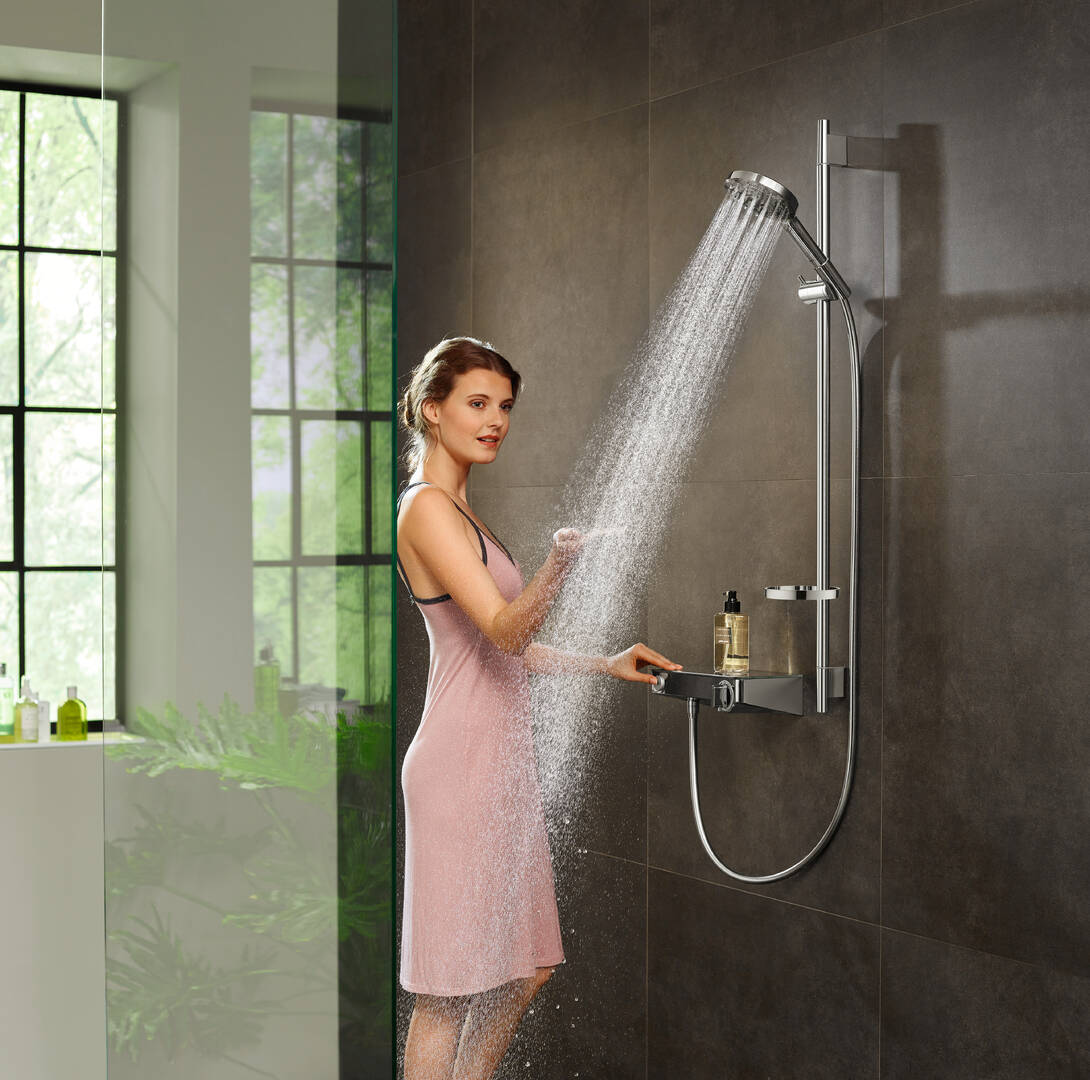Close-up: Shower set 120 3jet PowderRain with shower bar 90 cm 3