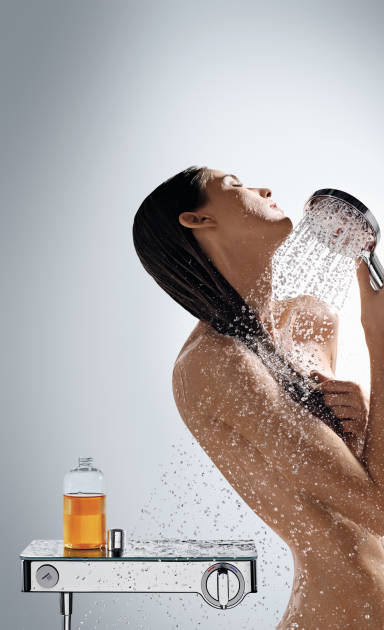 Lifestyle: Shower thermostat 300 for exposed installation 4