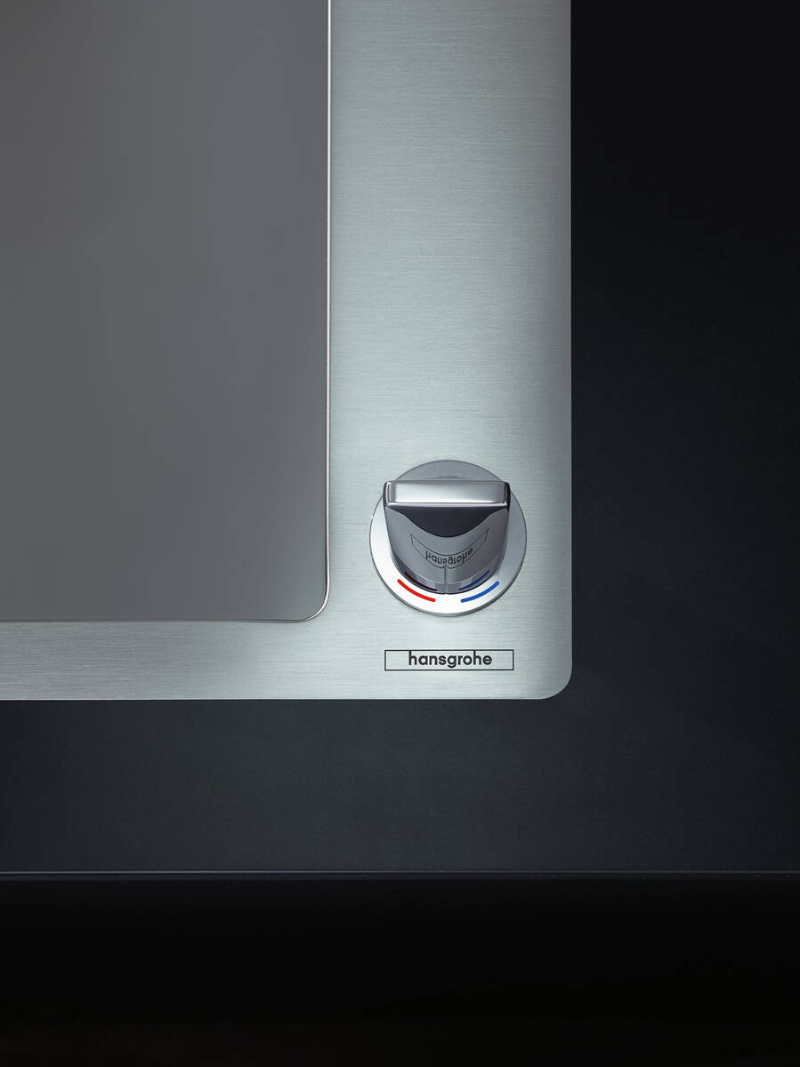 product.closeup.image.alt