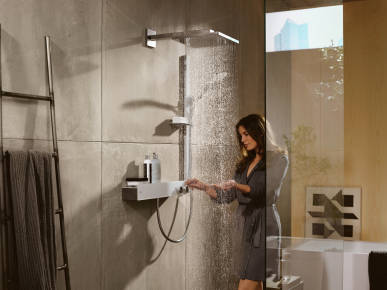 Lifestyle: Overhead shower 300 1jet with shower arm 3