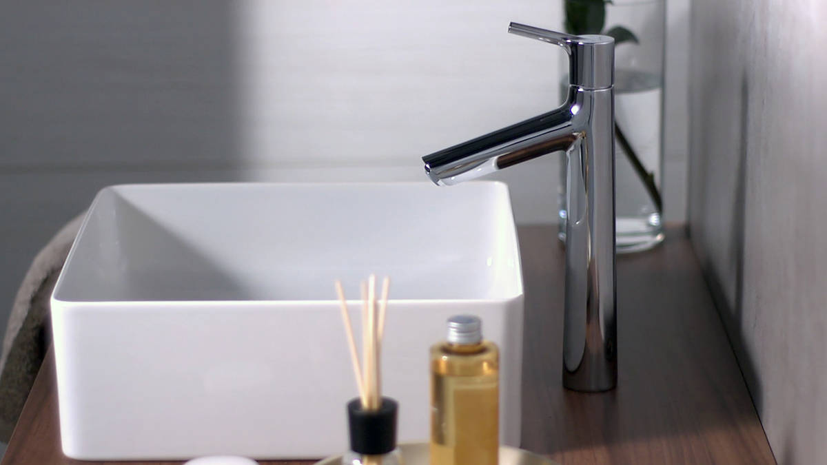 product.closeup.image.alt