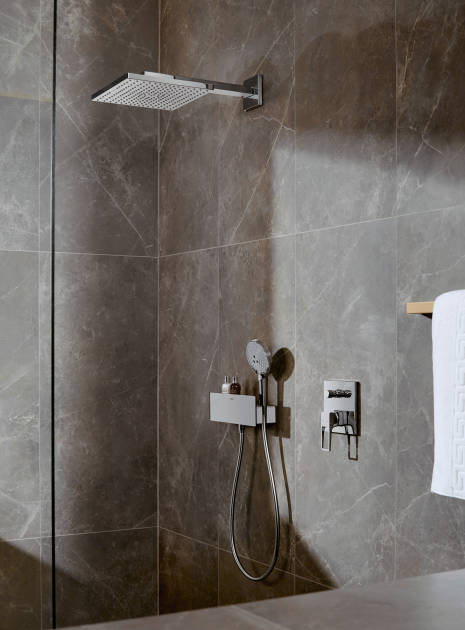 Lifestyle: Overhead shower 300 1jet with shower arm 8