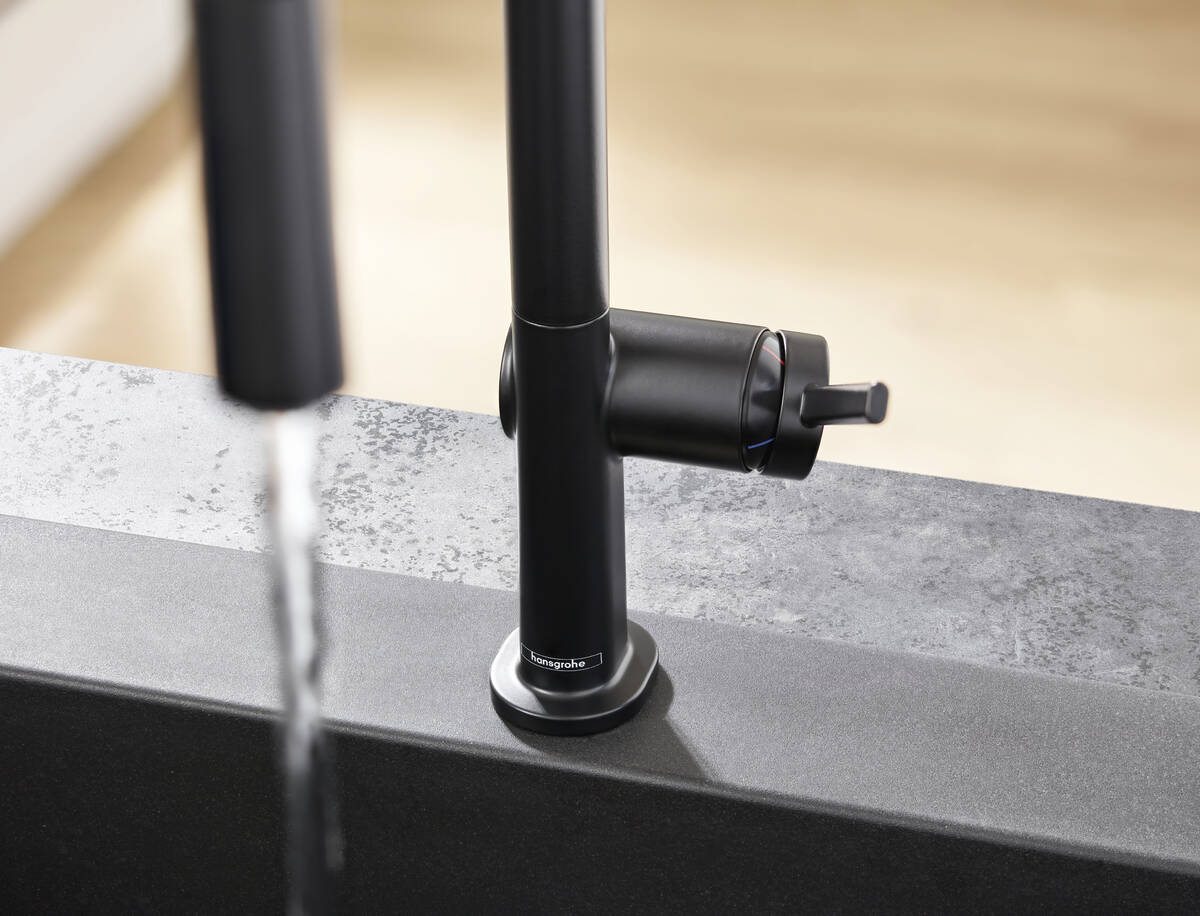 Close-up: S510-F660 Built-in sink 660 8